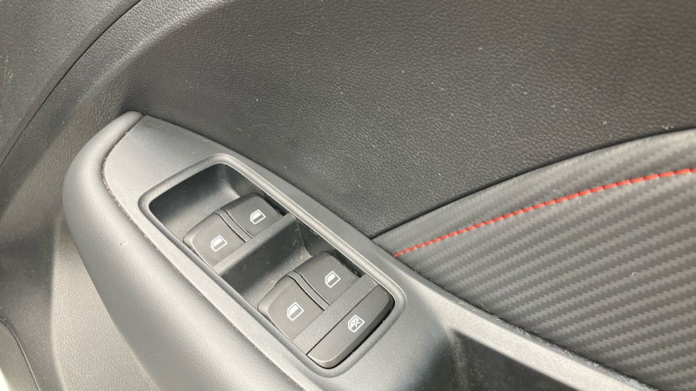 MG ZS 1.5 VTi-TECH Exclusive 5dr Petrol Hatchback - Image 22