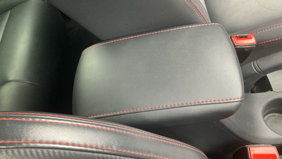 MG ZS 1.5 VTi-TECH Exclusive 5dr Petrol Hatchback - Image 32