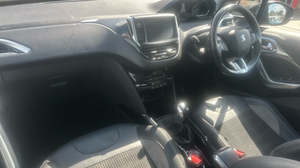Peugeot 2008 1.5 BlueHDi 100 Allure Premium 5dr [5 Speed] Diesel Estate - Image 9