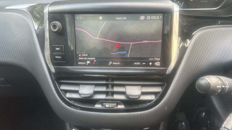 Peugeot 2008 1.5 BlueHDi 100 Allure Premium 5dr [5 Speed] Diesel Estate - Image 28