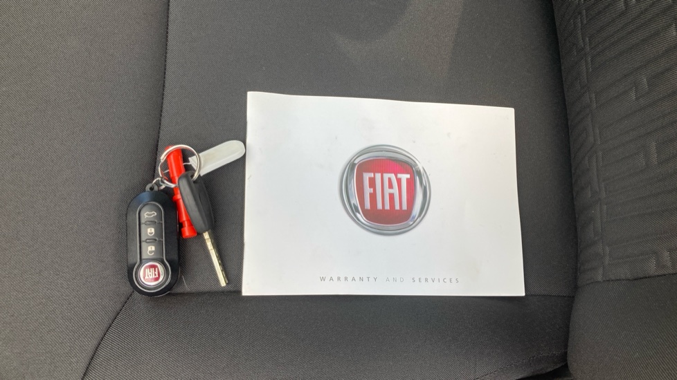 Fiat 500 1.0 Mild Hybrid Top 3dr Petrol Hatchback - Image 19
