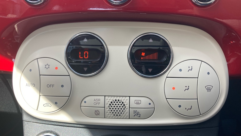 Fiat 500 1.0 Mild Hybrid Top 3dr Petrol Hatchback - Image 29