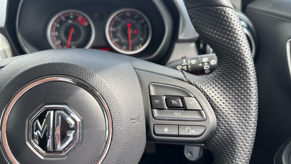 MG MG3 1.5 VTi-TECH Exclusive 5dr [Navigation] Petrol Hatchback - Image 25