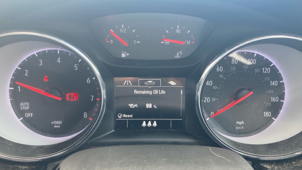 Vauxhall Astra 1.4T 16V 150 SRi Vx-line Nav 5dr Petrol Hatchback - Image 18