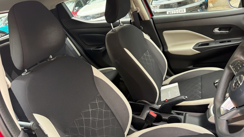 Nissan Micra 1.0 Acenta Limited Edition 5dr Petrol Hatchback - Image 17