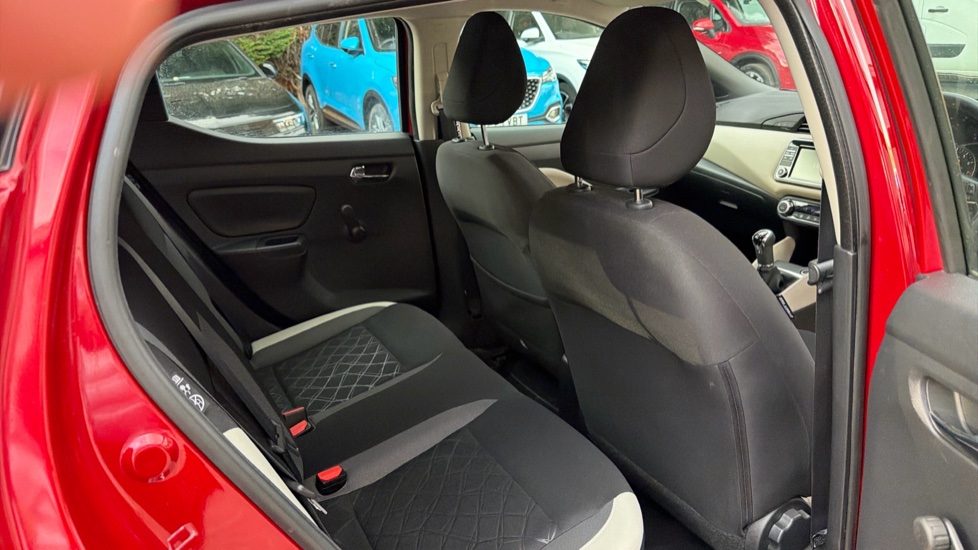 Nissan Micra 1.0 Acenta Limited Edition 5dr Petrol Hatchback - Image 18