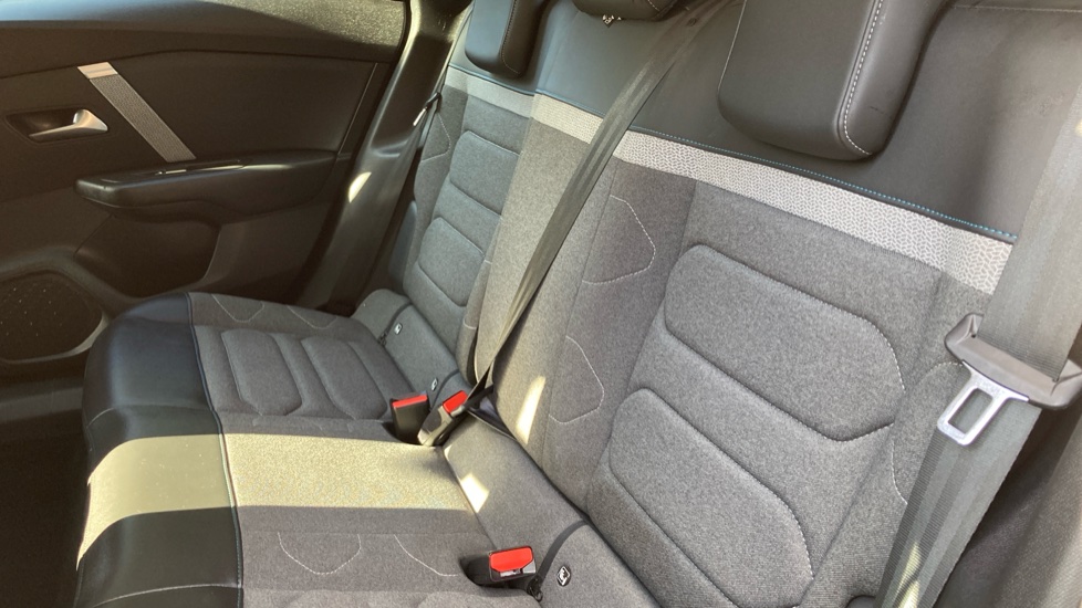 Citroen C4 1.2 PureTech [130] Sense Plus 5dr Petrol Hatchback - Image 16