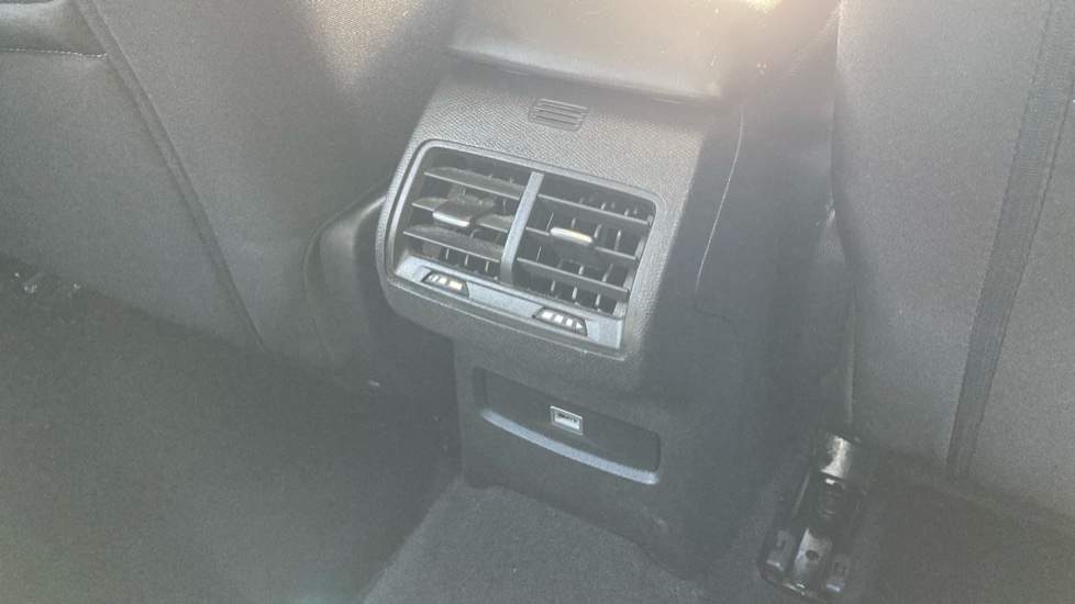 Citroen C4 1.2 PureTech [130] Sense Plus 5dr Petrol Hatchback - Image 21