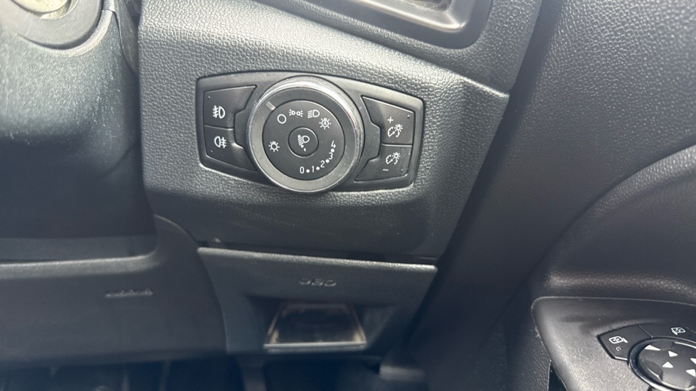 Ford EcoSport 1.0 EcoBoost 125 ST-Line 5dr Petrol Hatchback - Image 25