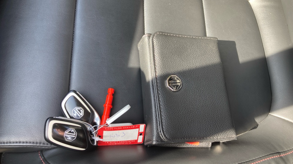 MG HS 1.5 T-GDI Excite 5dr DCT Petrol Hatchback - Image 19