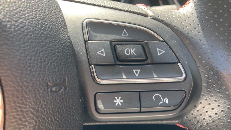 MG HS 1.5 T-GDI Excite 5dr DCT Petrol Hatchback - Image 22