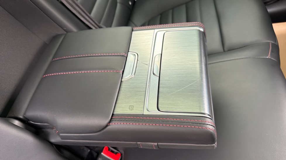 MG HS 1.5 T-GDI Exclusive 5dr DCT Petrol Hatchback - Image 20
