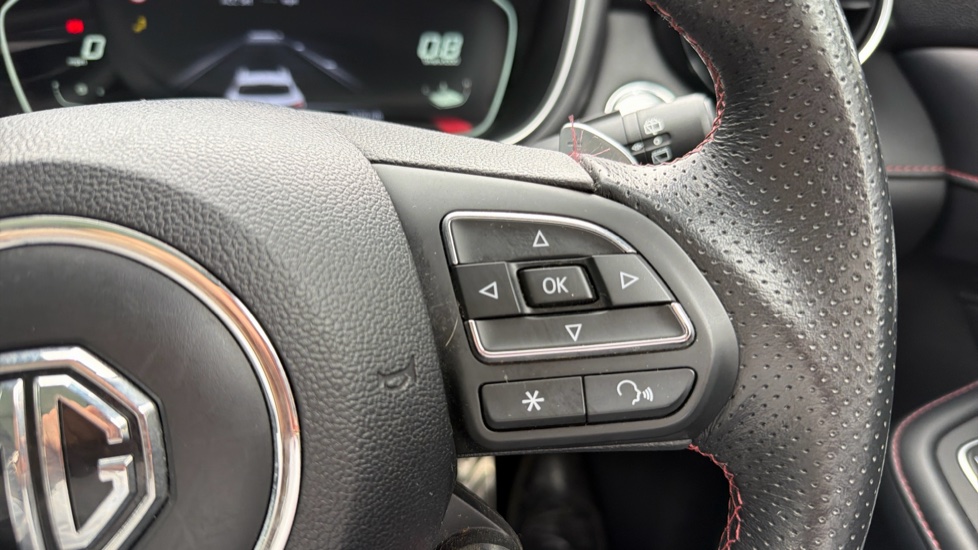 MG HS 1.5 T-GDI Exclusive 5dr DCT Petrol Hatchback - Image 28