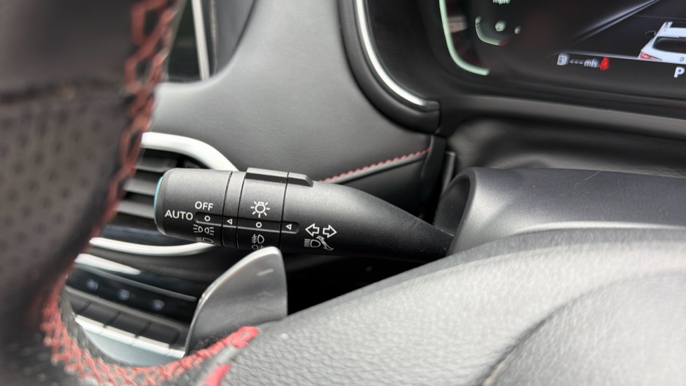 MG HS 1.5 T-GDI Exclusive 5dr DCT Petrol Hatchback - Image 30