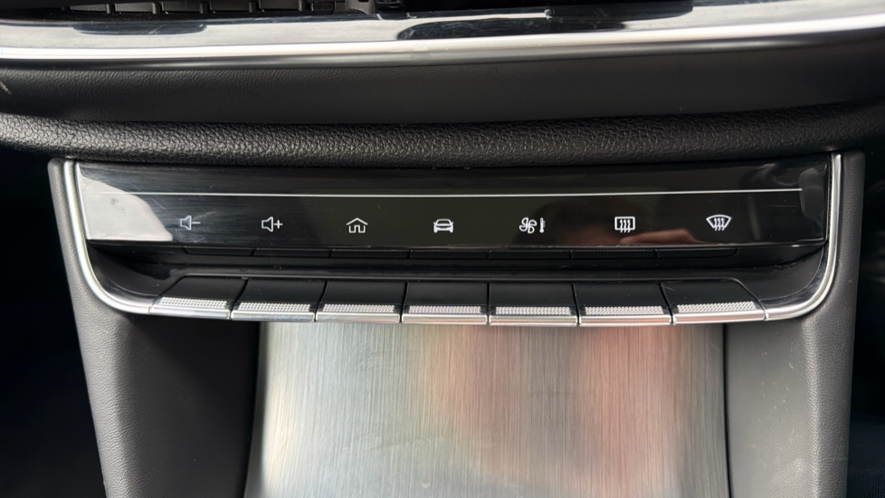 MG HS 1.5 T-GDI Exclusive 5dr DCT Petrol Hatchback - Image 37