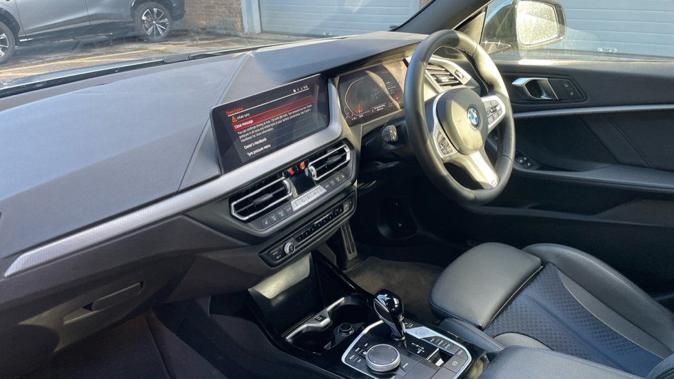 BMW 2 Series 218i [136] M Sport 4dr DCT Petrol Saloon - Image 9