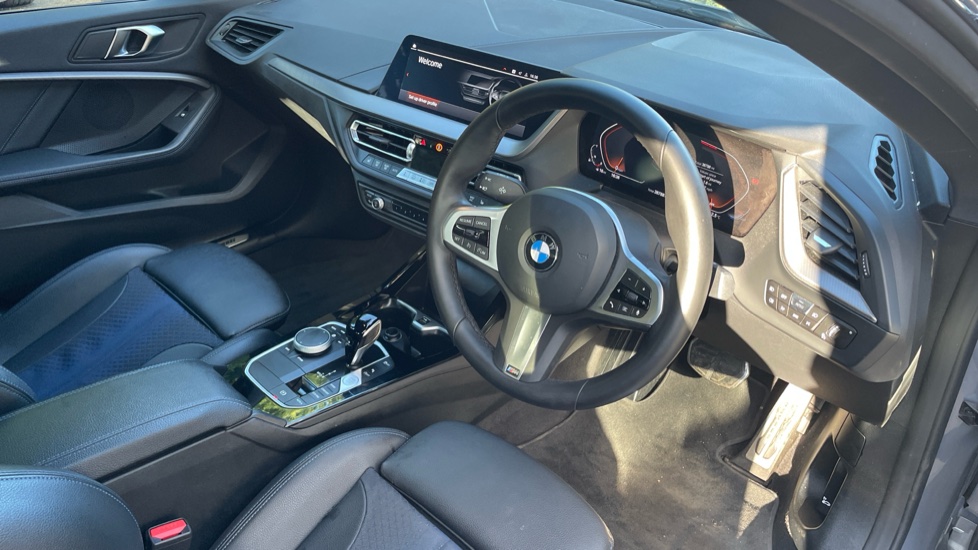 BMW 2 Series 218i [136] M Sport 4dr DCT Petrol Saloon - Image 11
