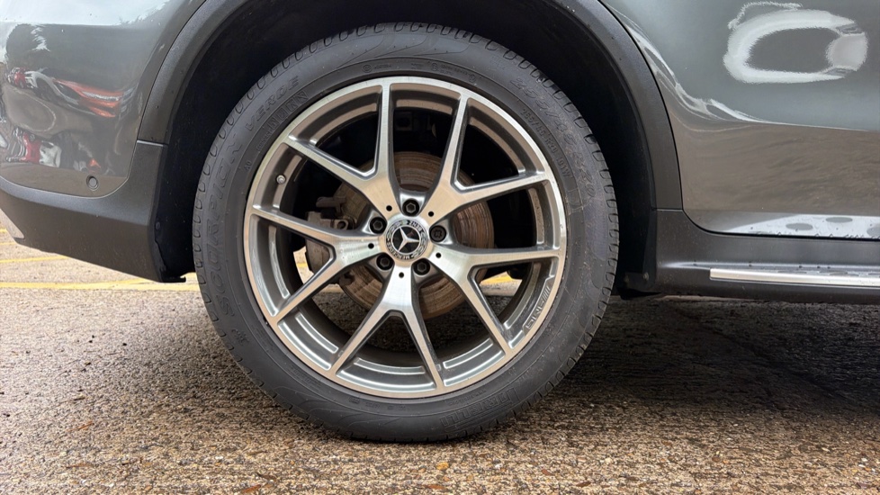 Mercedes-Benz GLC 300d 4Matic AMG Line Premium Pls 5dr 9G-Tronic Diesel Estate - Image 7