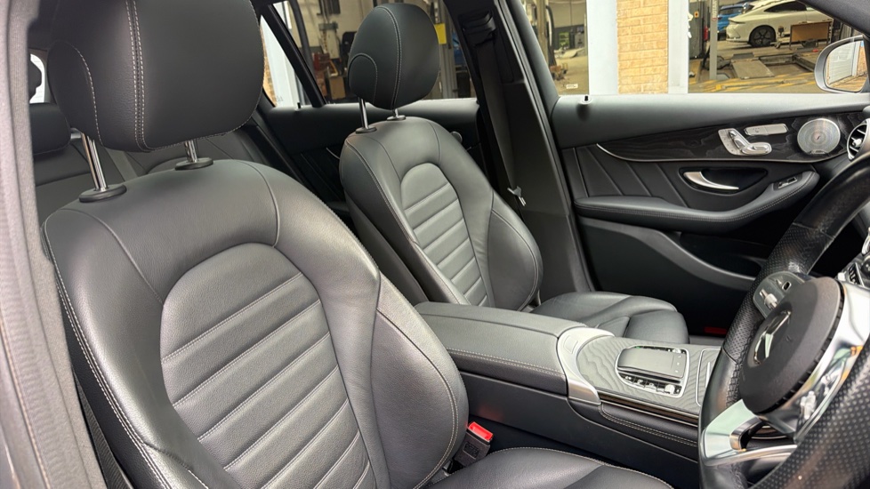 Mercedes-Benz GLC 300d 4Matic AMG Line Premium Pls 5dr 9G-Tronic Diesel Estate - Image 26