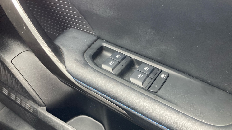 MG MG4 125kW SE [Nav] EV 49kWh 5dr Auto Electric Hatchback - Image 26