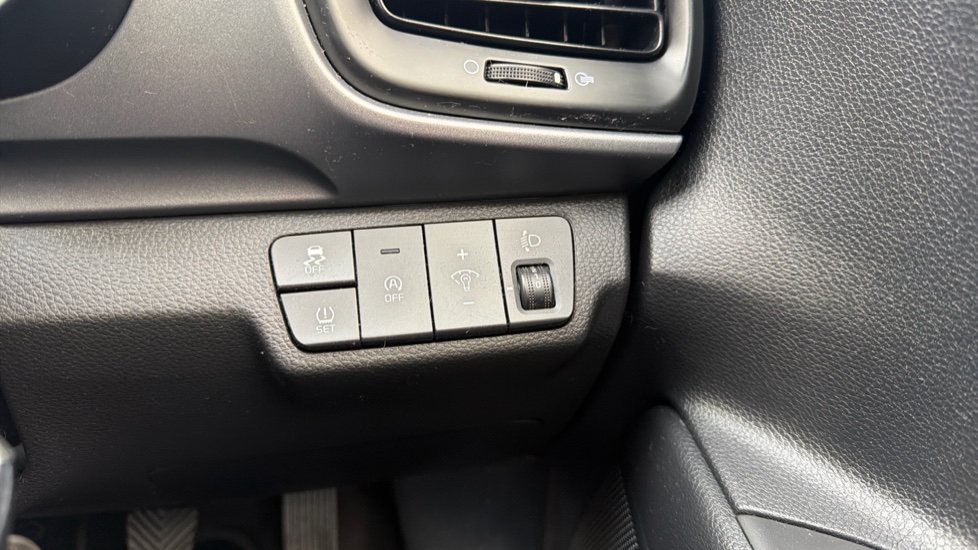 Kia Stonic 1.0T GDi 99 2 5dr Petrol Estate - Image 25