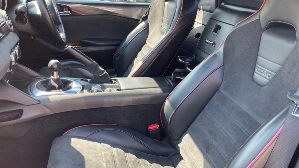 Mazda MX-5 2.0 Launch Edition 2dr Petrol Convertible - Image 16