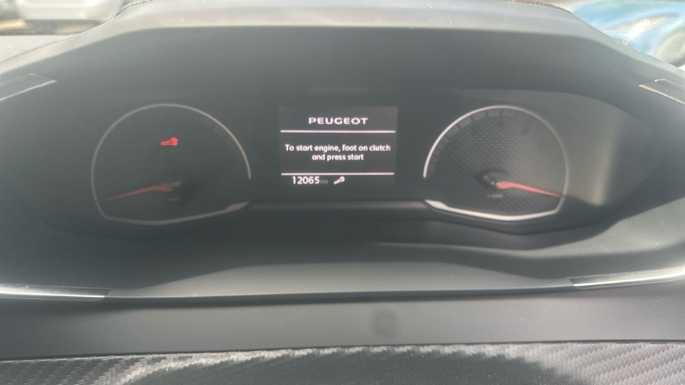 Peugeot 208 1.2 PureTech 100 Active Premium + 5dr Petrol Hatchback - Image 18