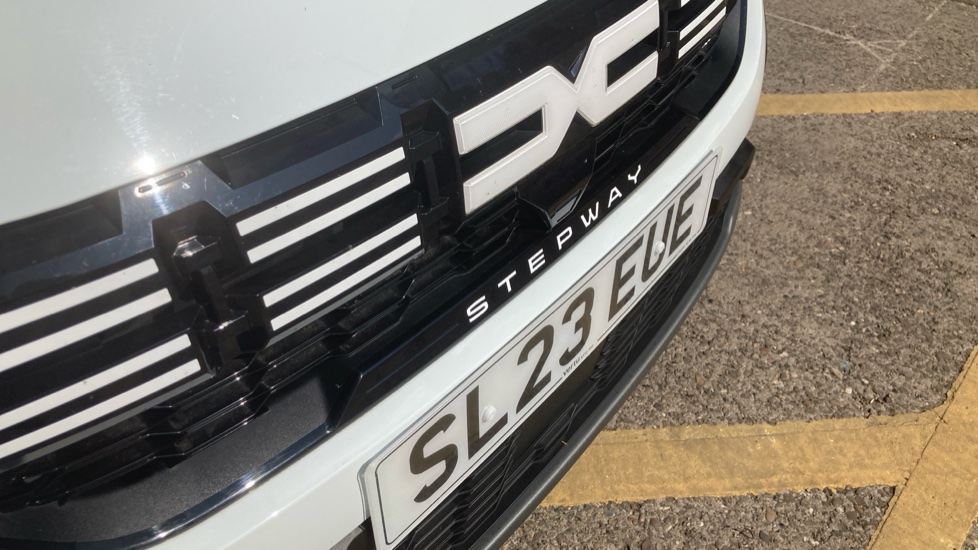 Dacia Sandero Stepway 1.0 TCe Expression 5dr Petrol Hatchback - Image 8