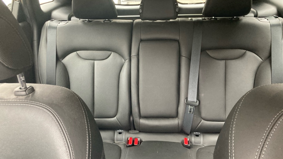 Renault Kadjar 1.6 TCE 165 Signature S Nav 5dr Petrol Hatchback - Image 15
