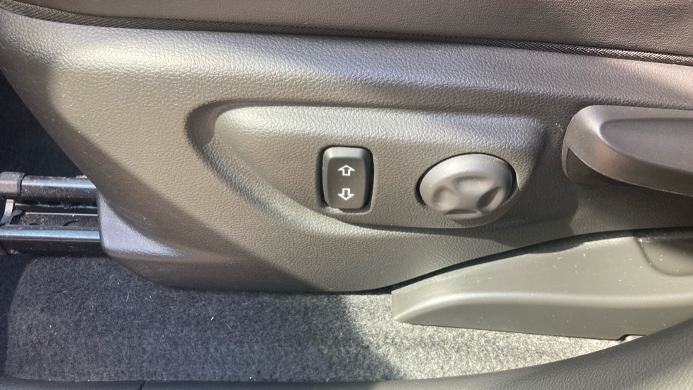 Vauxhall Mokka X 1.4T Elite 5dr Auto Petrol Hatchback - Image 21