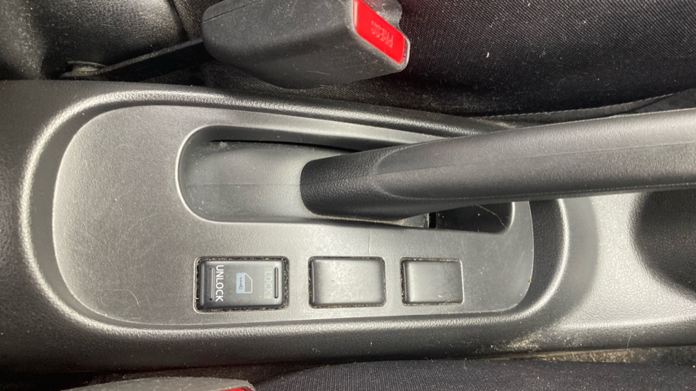 Nissan Micra 1.2 Vibe 5dr Petrol Hatchback - Image 33