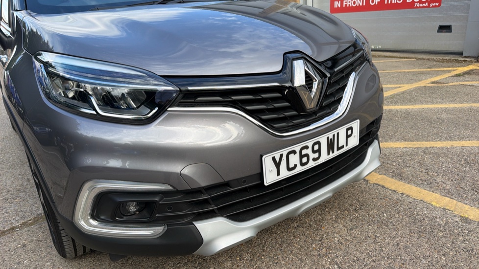 Renault Captur 0.9 TCE 90 GT Line 5dr Petrol Hatchback - Image 13