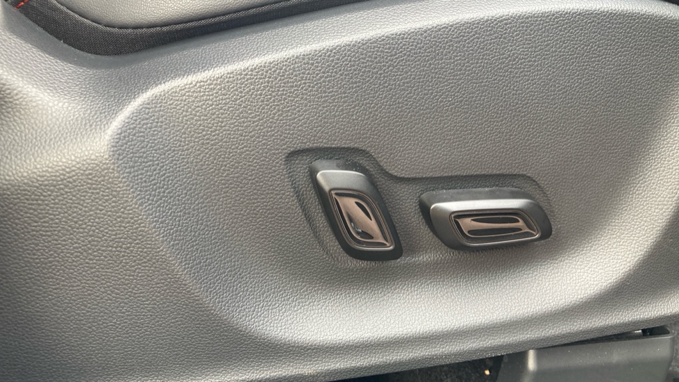 MG ZS 1.0T GDi Exclusive 5dr DCT Petrol Hatchback - Image 24