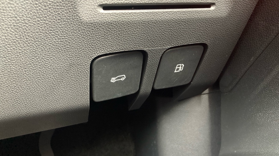 MG ZS 1.0T GDi Exclusive 5dr DCT Petrol Hatchback - Image 27