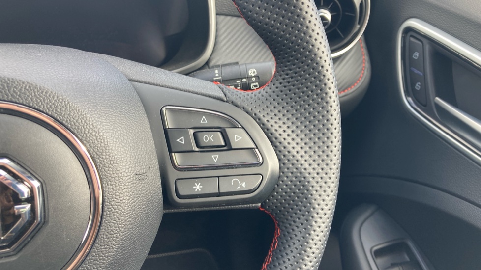 MG ZS 1.0T GDi Exclusive 5dr DCT Petrol Hatchback - Image 28