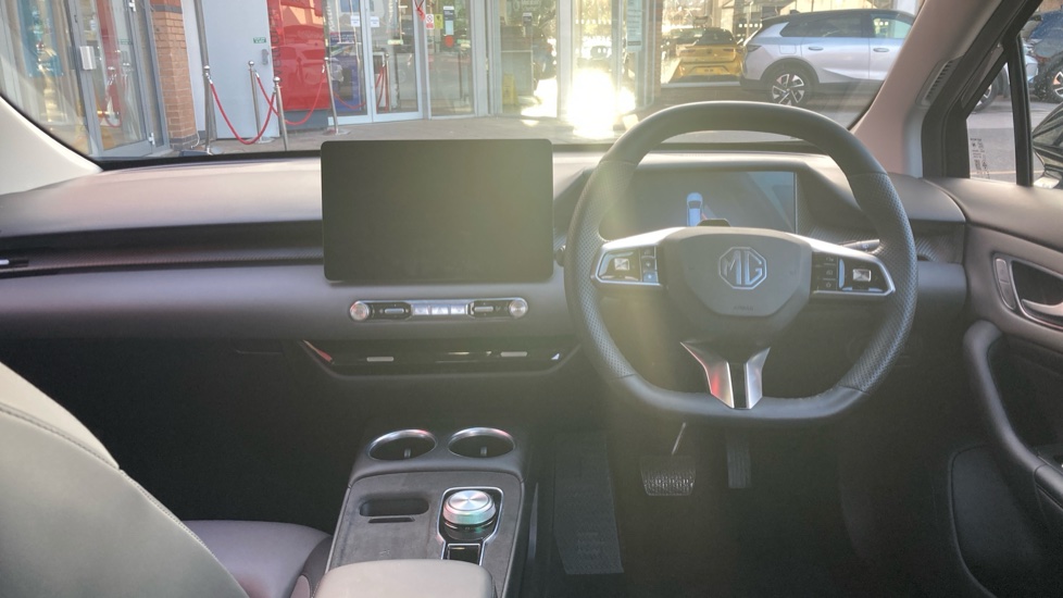MG MG4 170kW Premium Long Range 64kWh 5dr Auto Electric Hatchback - Image 10