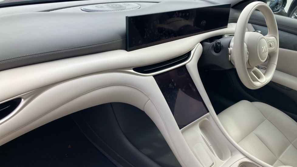 MG IM5 553kW Performance 100kWh 5dr Auto Electric Hatchback - Image 9