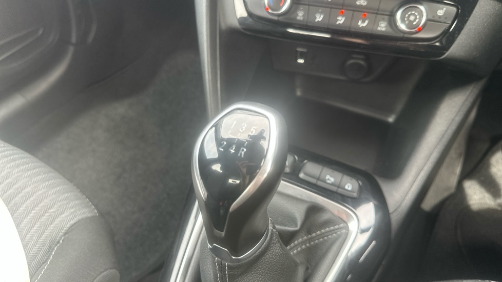 Vauxhall Corsa 1.2 SE Premium 5dr Petrol Hatchback - Image 26