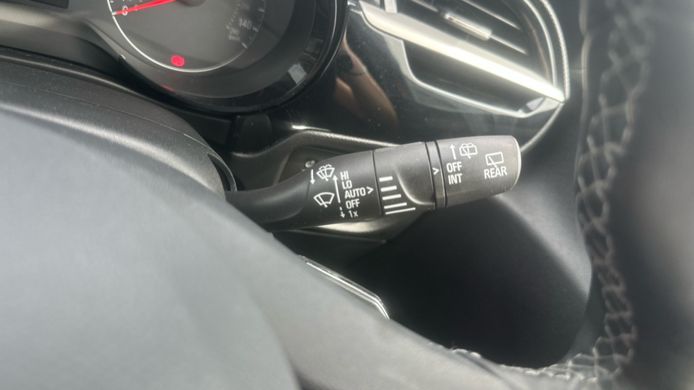 Vauxhall Corsa 1.2 SE Premium 5dr Petrol Hatchback - Image 31