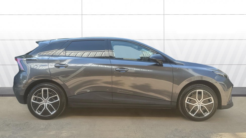 MG MG4 180kW Trophy EV Extended Range 77kWh 5dr Auto Electric Hatchback - Image 5