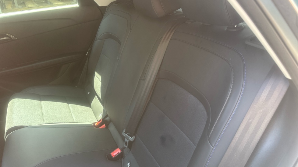 MG MG4 180kW Trophy EV Extended Range 77kWh 5dr Auto Electric Hatchback - Image 16