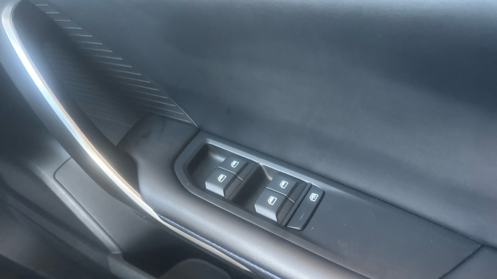 MG MG4 180kW Trophy EV Extended Range 77kWh 5dr Auto Electric Hatchback - Image 23