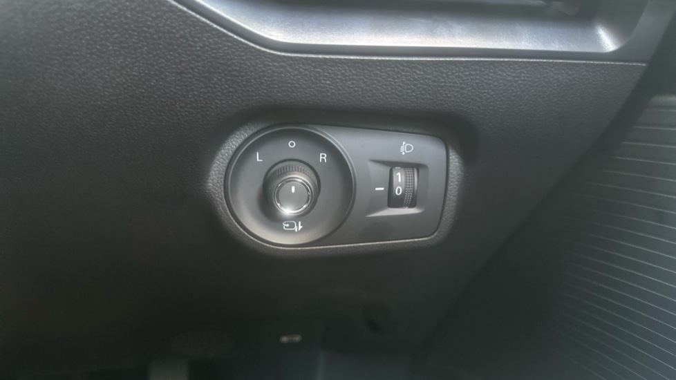 MG MG4 180kW Trophy EV Extended Range 77kWh 5dr Auto Electric Hatchback - Image 24