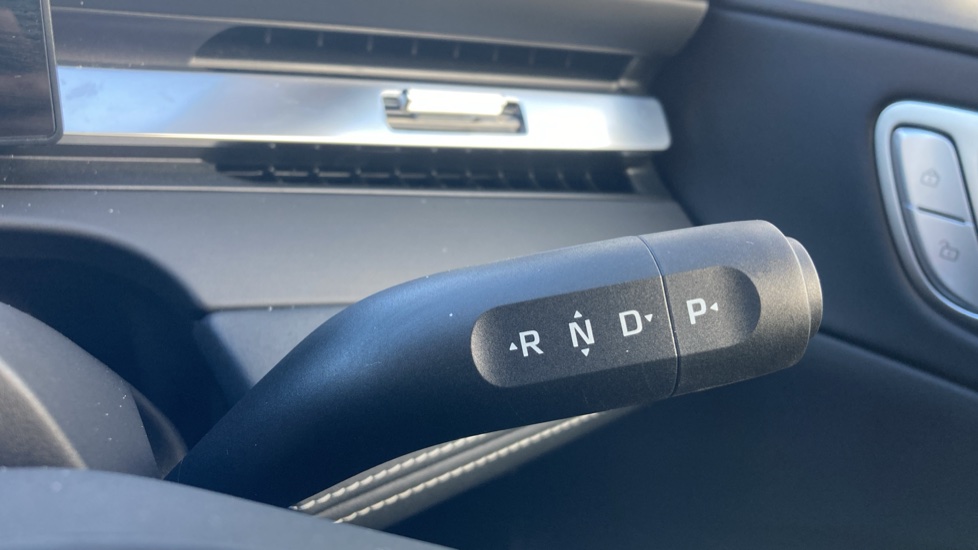 MG MG4 Urban 118kW Premium Long Range 54kWh 5dr Auto Electric Hatchback - Image 34