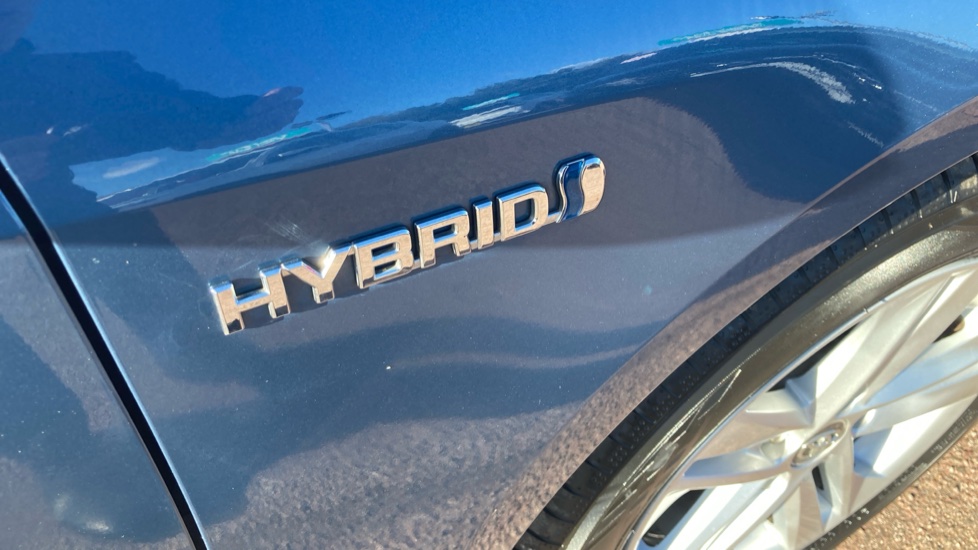 Toyota Corolla 1.8 VVT-i Hybrid Icon Tech 5dr CVT Hybrid Hatchback - Image 8
