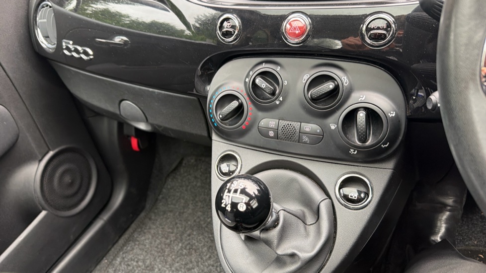 Fiat 500 1.2 Lounge 3dr Petrol Hatchback - Image 20