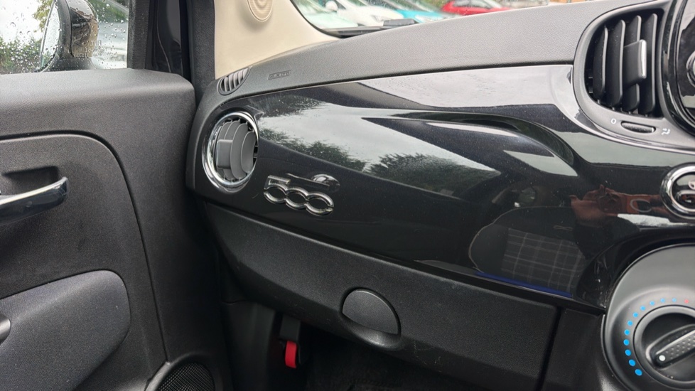 Fiat 500 1.2 Lounge 3dr Petrol Hatchback - Image 23