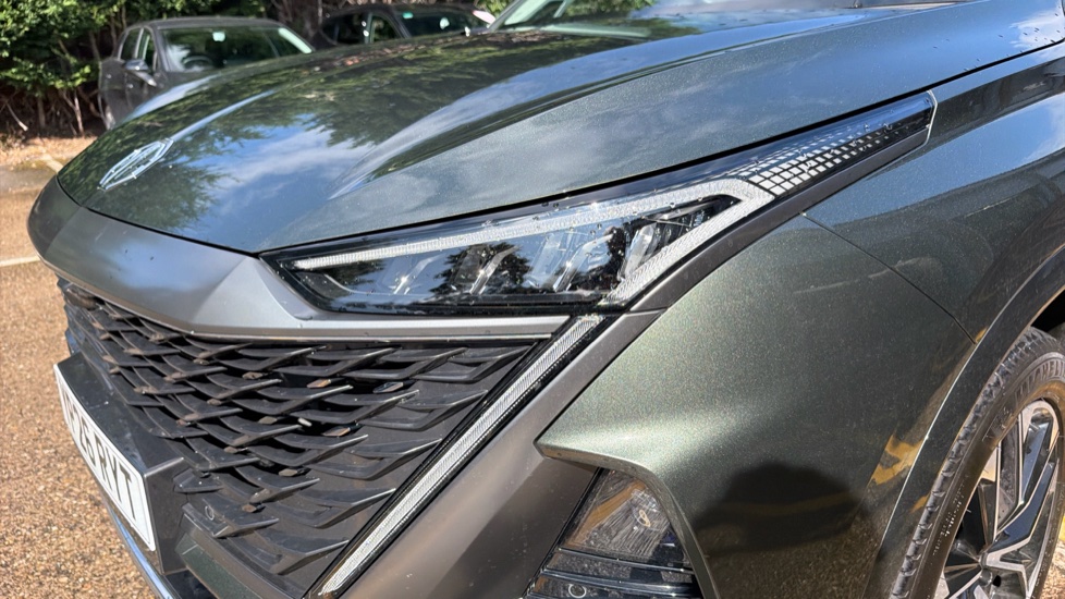MG MGS9 1.5 T-GDI PHEV Premium 5dr Auto Estate - Image 22