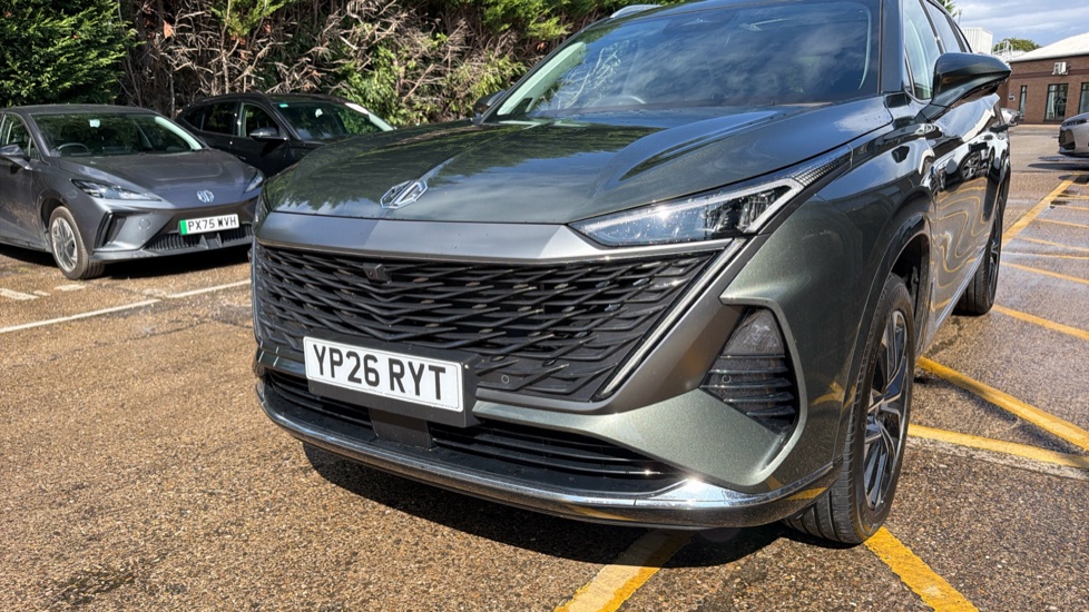 MG MGS9 1.5 T-GDI PHEV Premium 5dr Auto Estate - Image 23