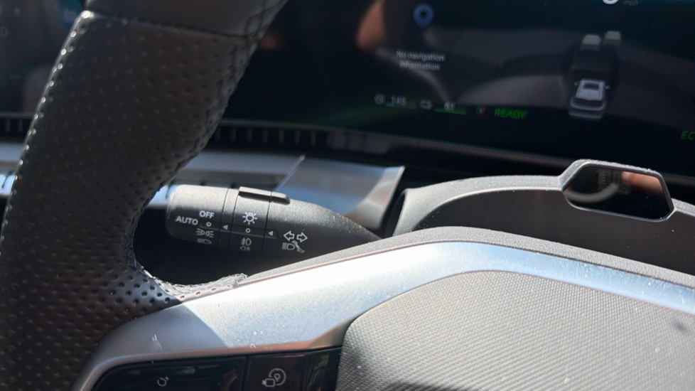 MG MGS9 1.5 T-GDI PHEV Premium 5dr Auto Estate - Image 31